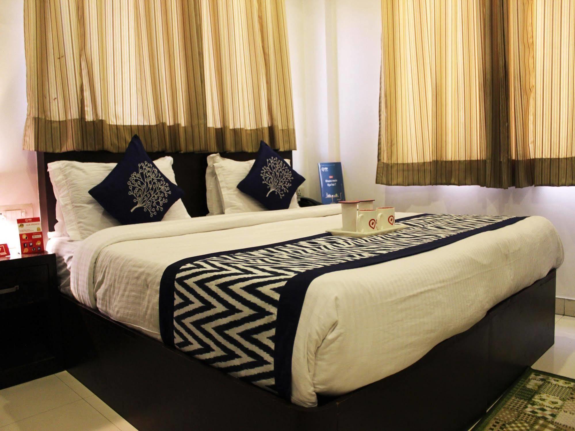 Hotel Siam International Delhi  Exterior photo