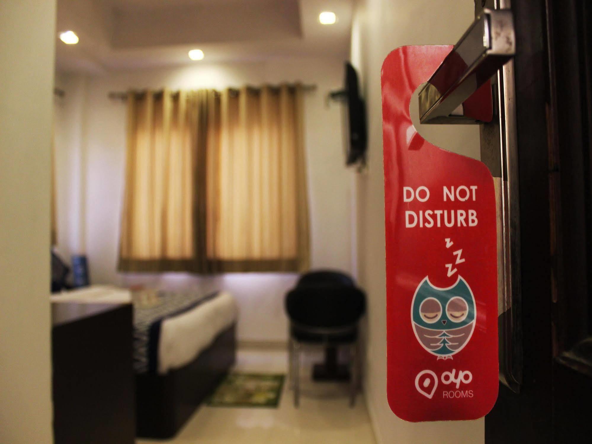 Hotel Siam International Delhi  Exterior photo